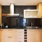 Lucas House By Group Apartman *