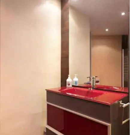 Lucas House By Group * Sitges