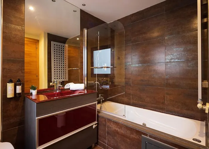 Апартаменти Lucas House By Group *