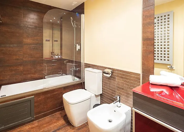 Апартаменти Lucas House By Group Сіджас