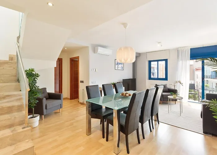 Lucas House By Group Апартаменти *