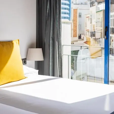 Lucas House By Group * Sitges