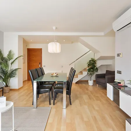 Lucas House By Group * 시체스