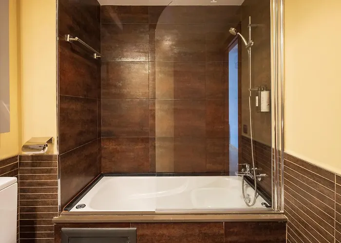 Lucas House By Group *