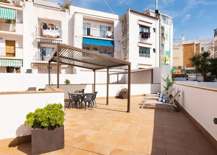 Lucas House By Group Διαμέρισμα *