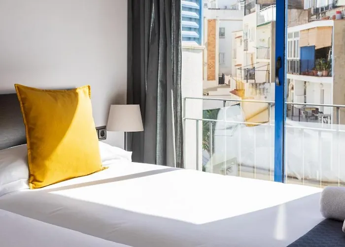 Lucas House By Group * 시체스