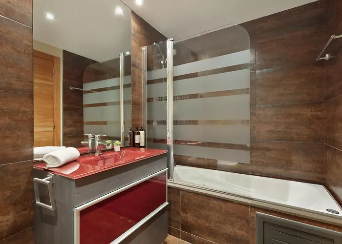 Lucas House By Group