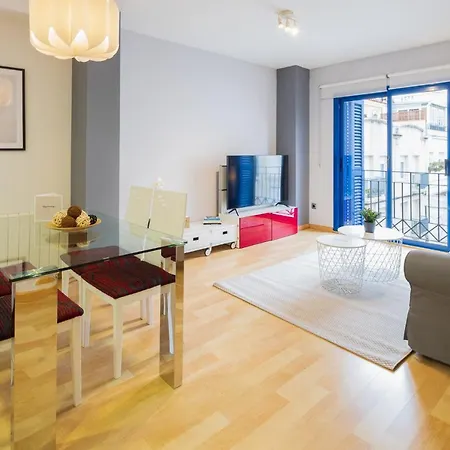 Lucas House By Group סיטגס