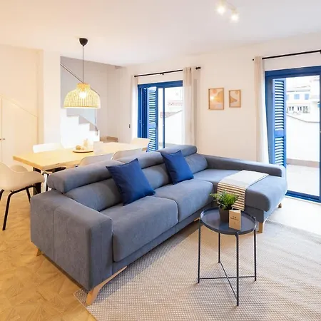 Lucas House By Group *