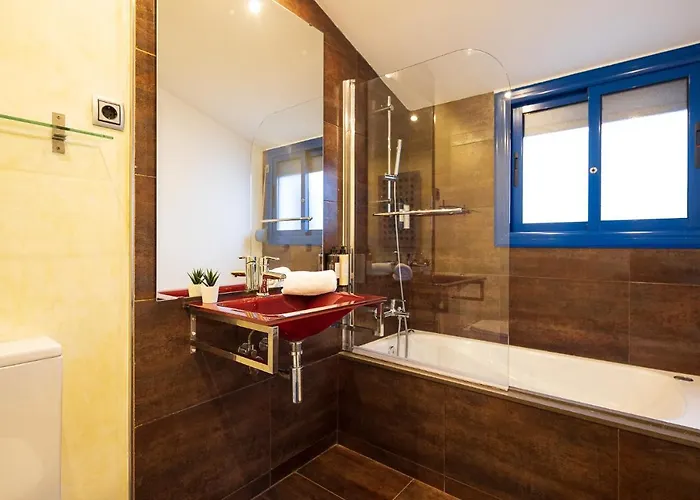 Lucas House By Group Апартаменты *